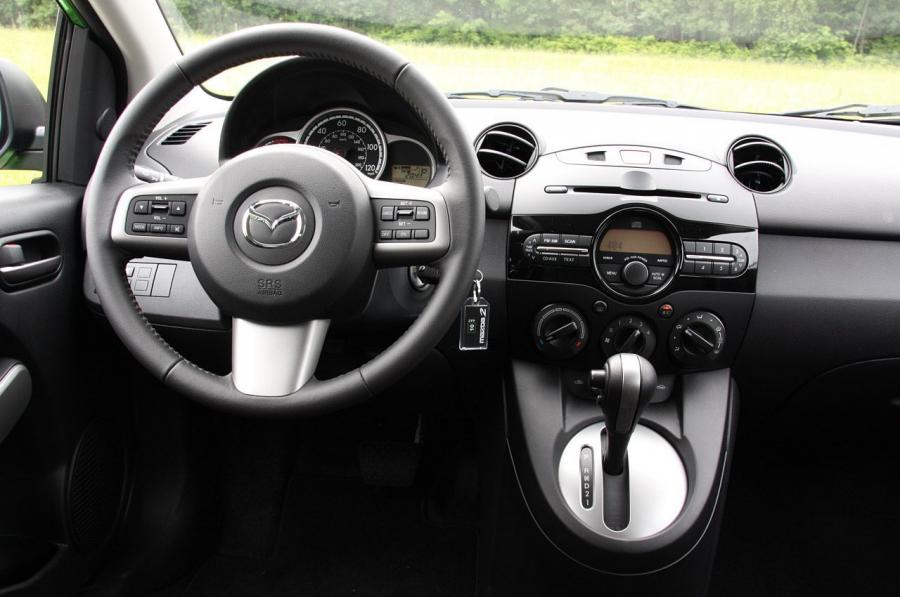  Mazda2 2010 года  (фото 149 из 183)